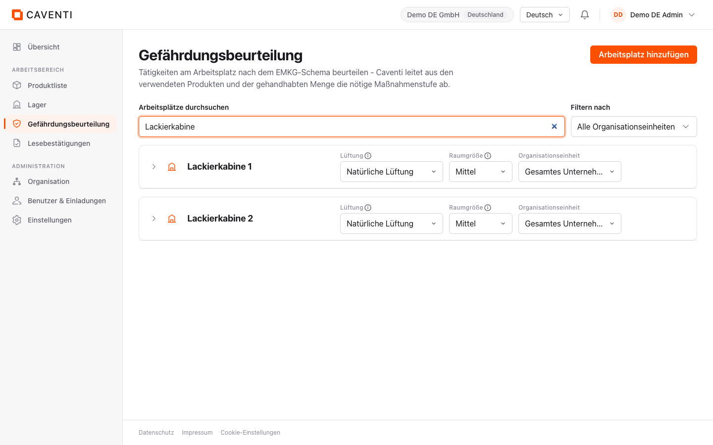 Suche nach Arbeitsplatz-Name filtert den Baum serverseitig.
